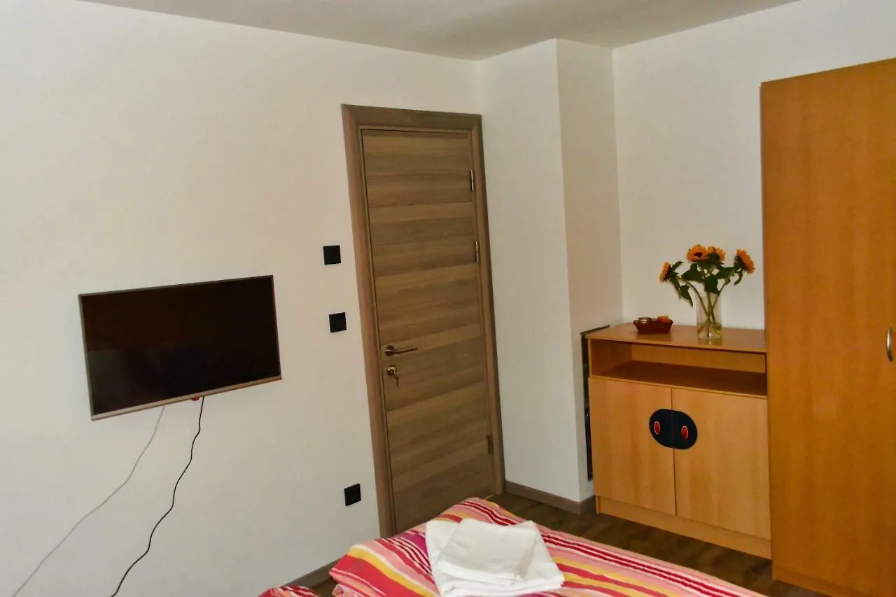 Homestay Manolov Munich Germany